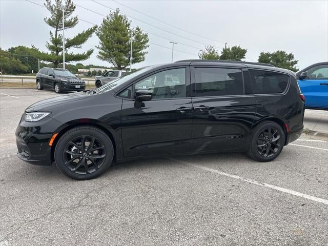 2026 Chrysler Pacifica PACIFICA LIMITED