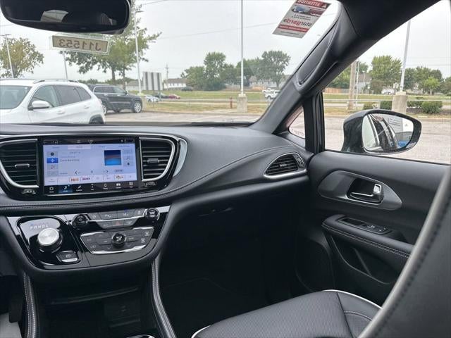 2026 Chrysler Pacifica PACIFICA LIMITED