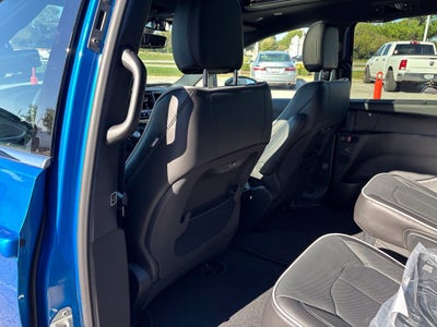 2027 Chrysler Pacifica PACIFICA LIMITED