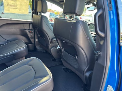 2027 Chrysler Pacifica PACIFICA LIMITED