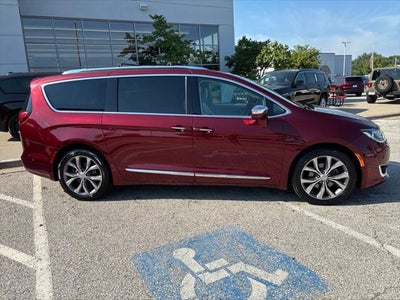 2017 Chrysler Pacifica Limited