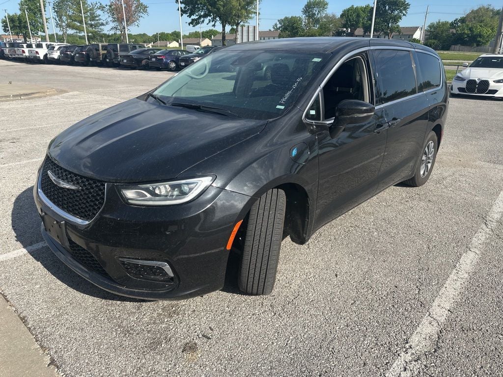 2023 Chrysler Pacifica Hybrid Touring L