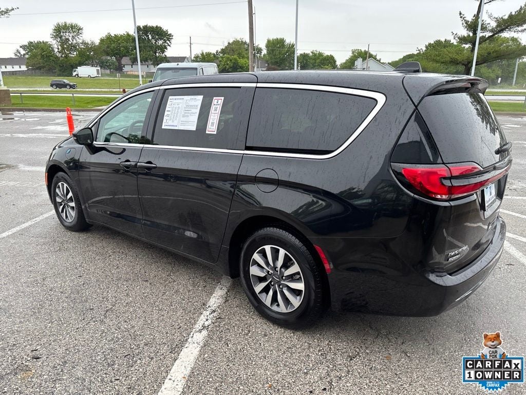 2023 Chrysler Pacifica Hybrid Touring L