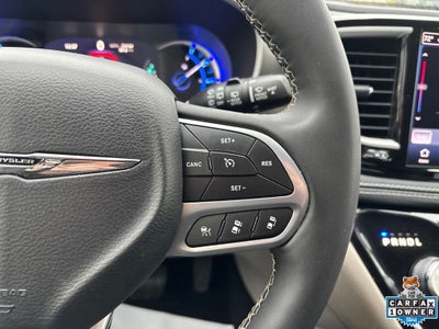 2023 Chrysler Pacifica Hybrid Touring L
