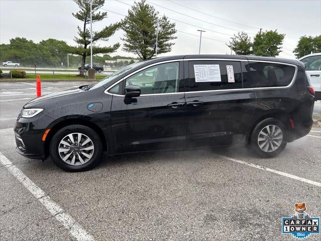 2023 Chrysler Pacifica Hybrid Touring L