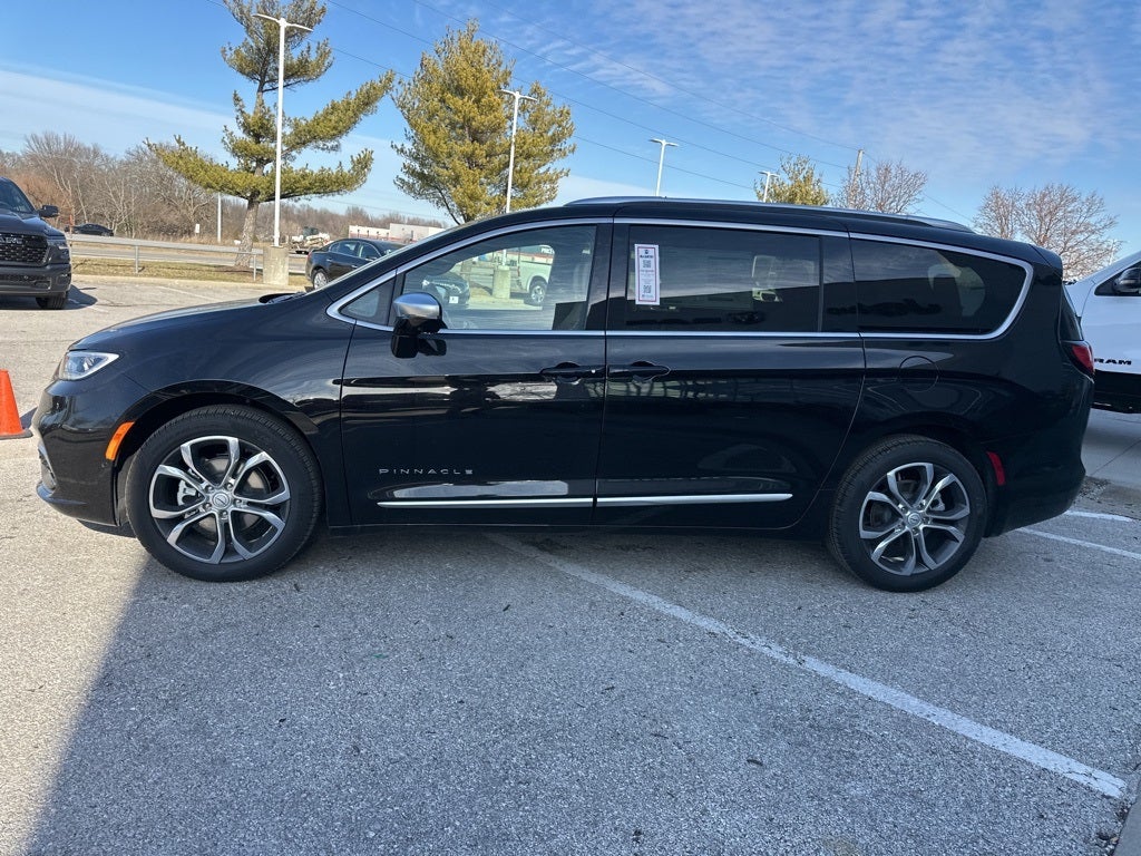2026 Chrysler Pacifica Pinnacle