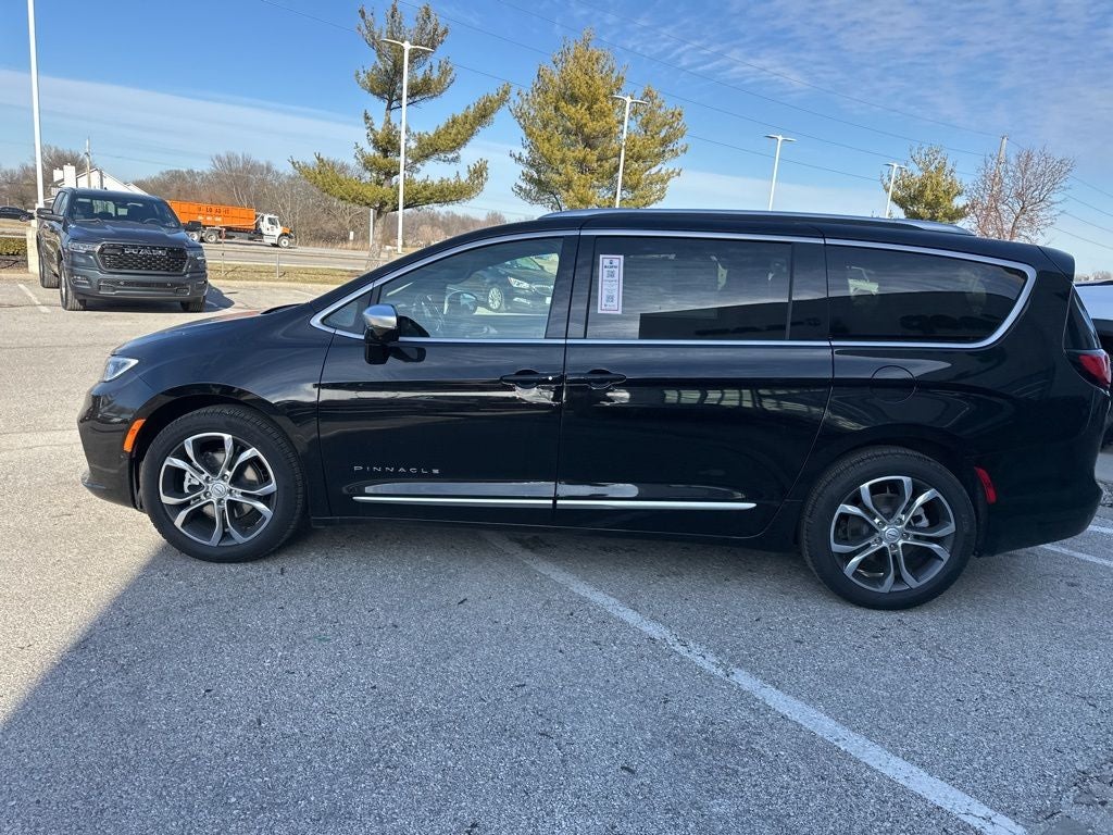 2026 Chrysler Pacifica Pinnacle