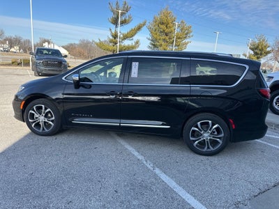 2026 Chrysler Pacifica Pinnacle
