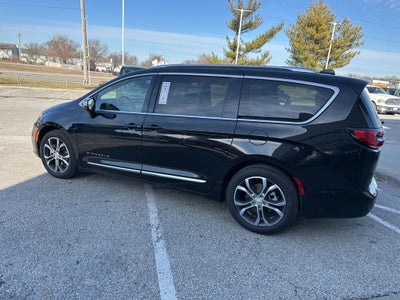 2026 Chrysler Pacifica Pinnacle