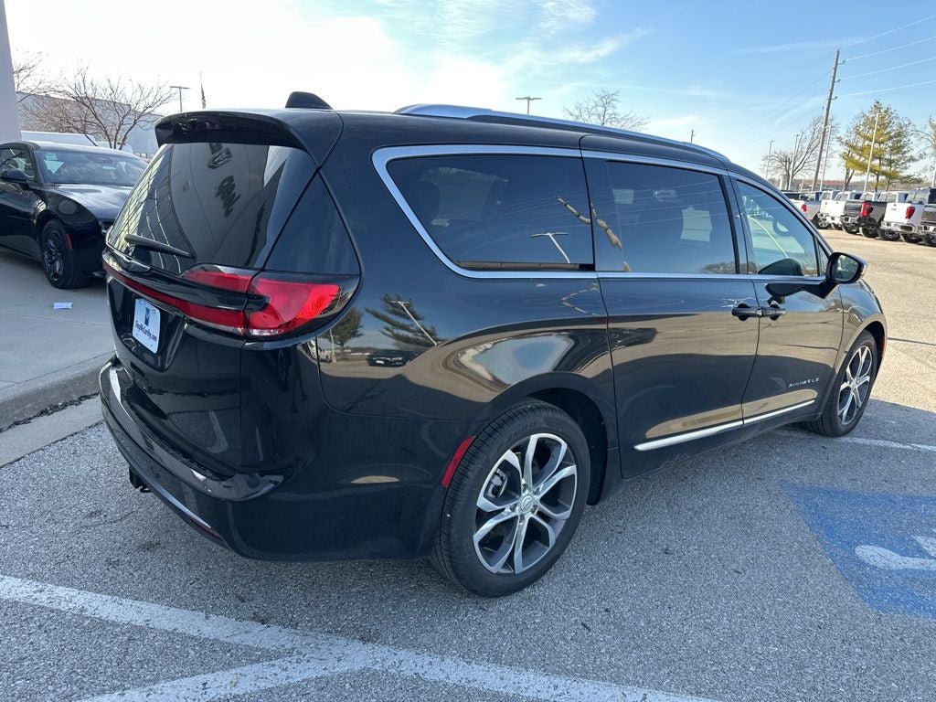 2026 Chrysler Pacifica Pinnacle