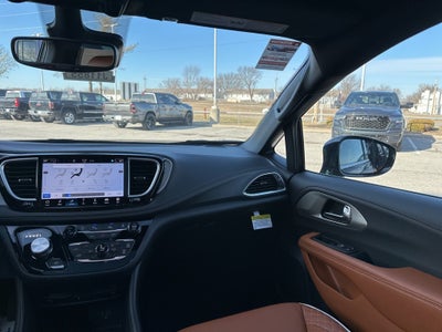 2026 Chrysler Pacifica Pinnacle