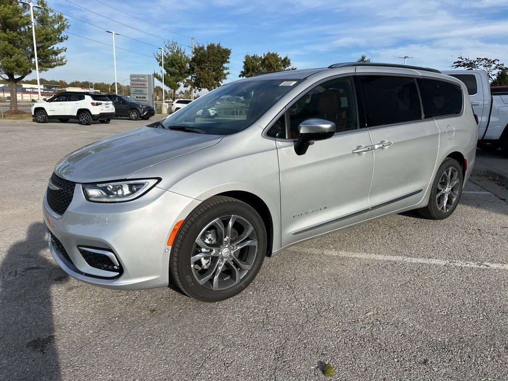 2026 Chrysler Pacifica Pinnacle
