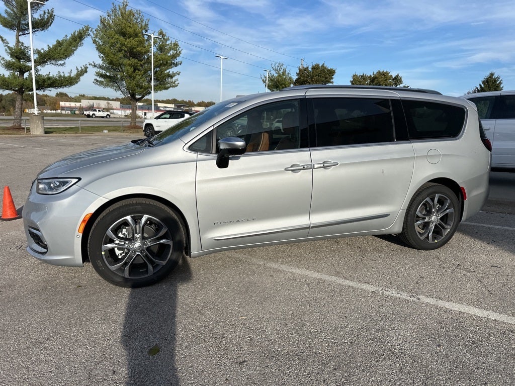 2026 Chrysler Pacifica Pinnacle