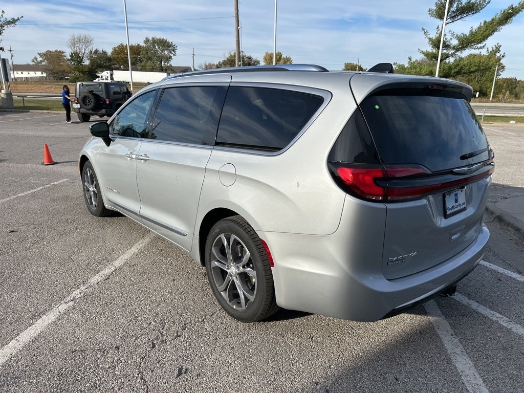 2026 Chrysler Pacifica Pinnacle
