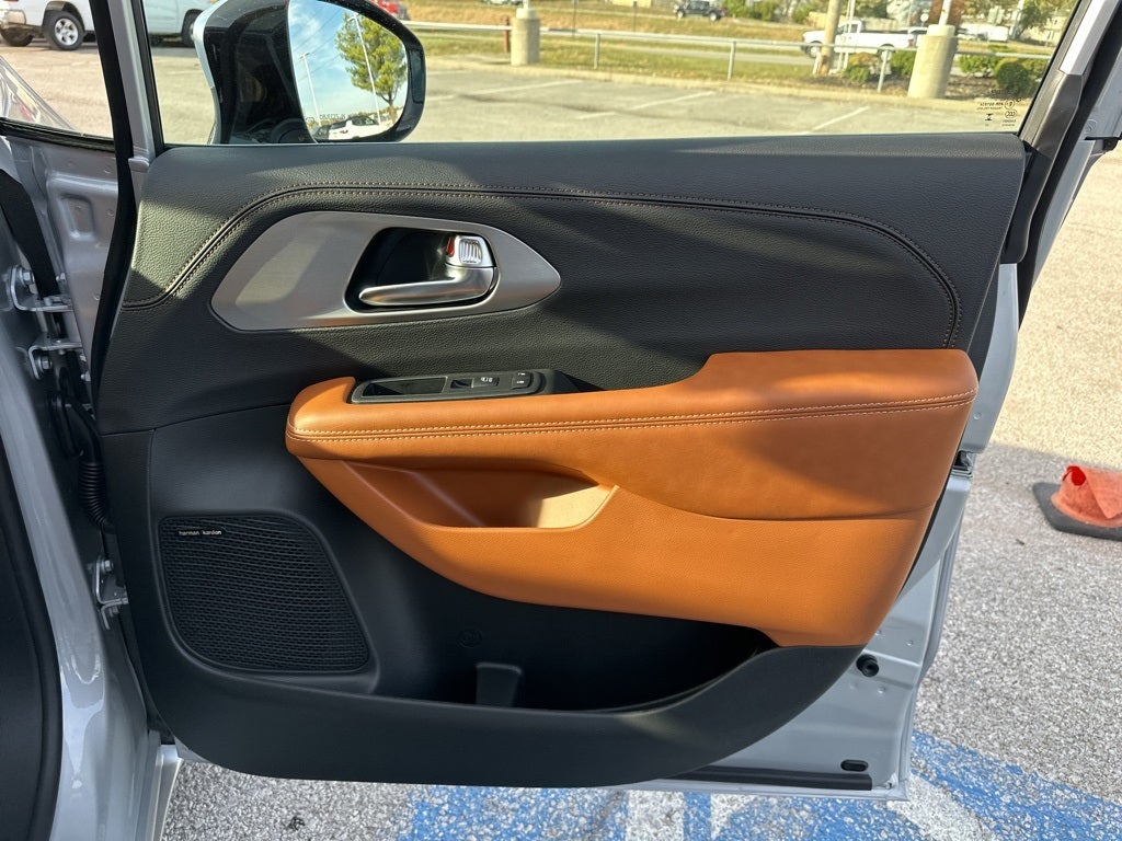 2026 Chrysler Pacifica Pinnacle