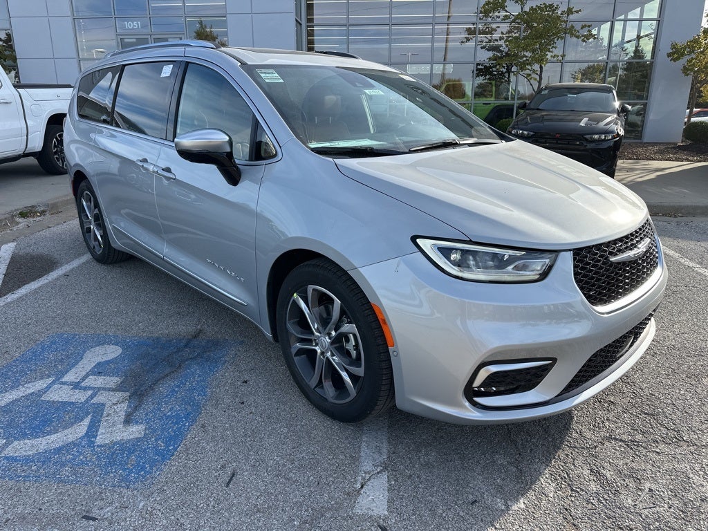 2026 Chrysler Pacifica Pinnacle