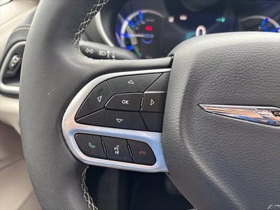 2024 Chrysler Pacifica Hybrid Select