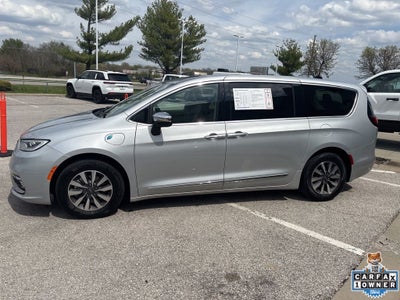 2023 Chrysler Pacifica Hybrid Limited