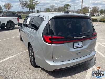 2023 Chrysler Pacifica Hybrid Limited