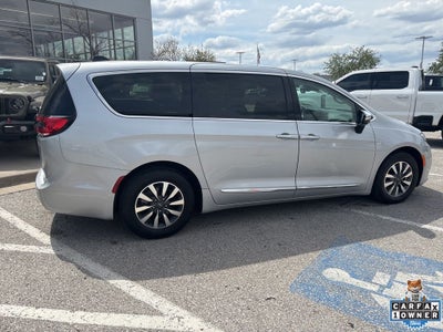 2023 Chrysler Pacifica Hybrid Limited