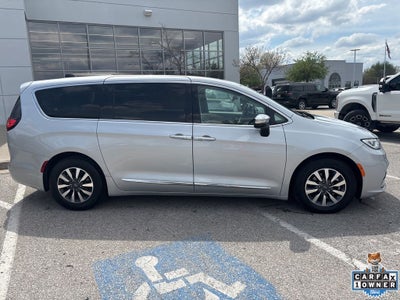 2023 Chrysler Pacifica Hybrid Limited