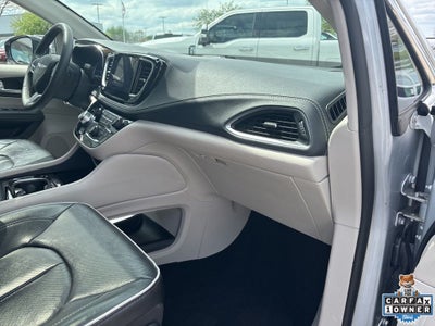 2023 Chrysler Pacifica Hybrid Limited