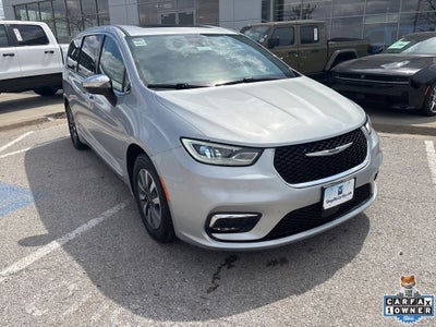 2023 Chrysler Pacifica Hybrid Limited