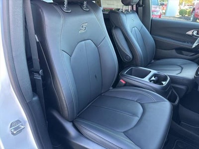 2026 Chrysler Pacifica PACIFICA SELECT AWD