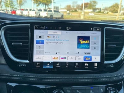 2026 Chrysler Pacifica PACIFICA SELECT AWD