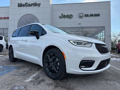 2026 Chrysler Pacifica PACIFICA SELECT AWD