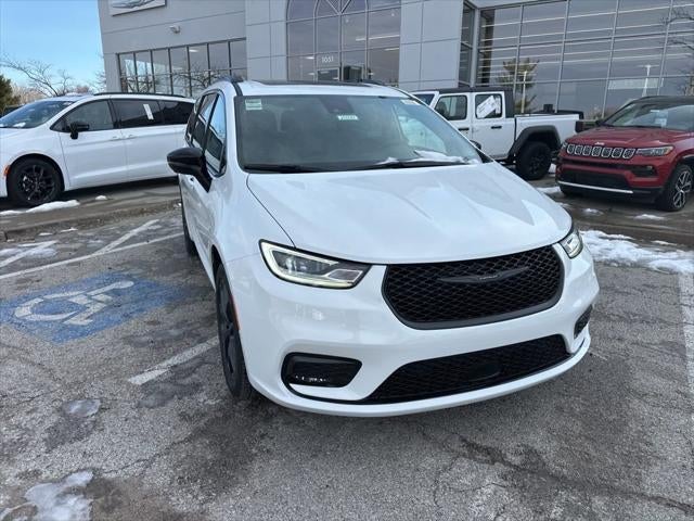 2026 Chrysler Pacifica PACIFICA SELECT AWD