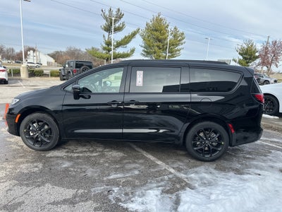 2026 Chrysler Pacifica Limited