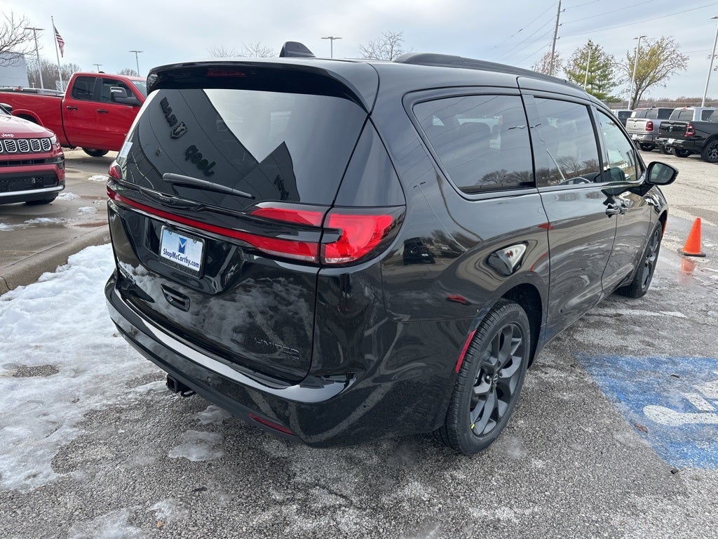 2026 Chrysler Pacifica Limited