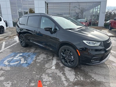 2026 Chrysler Pacifica Limited