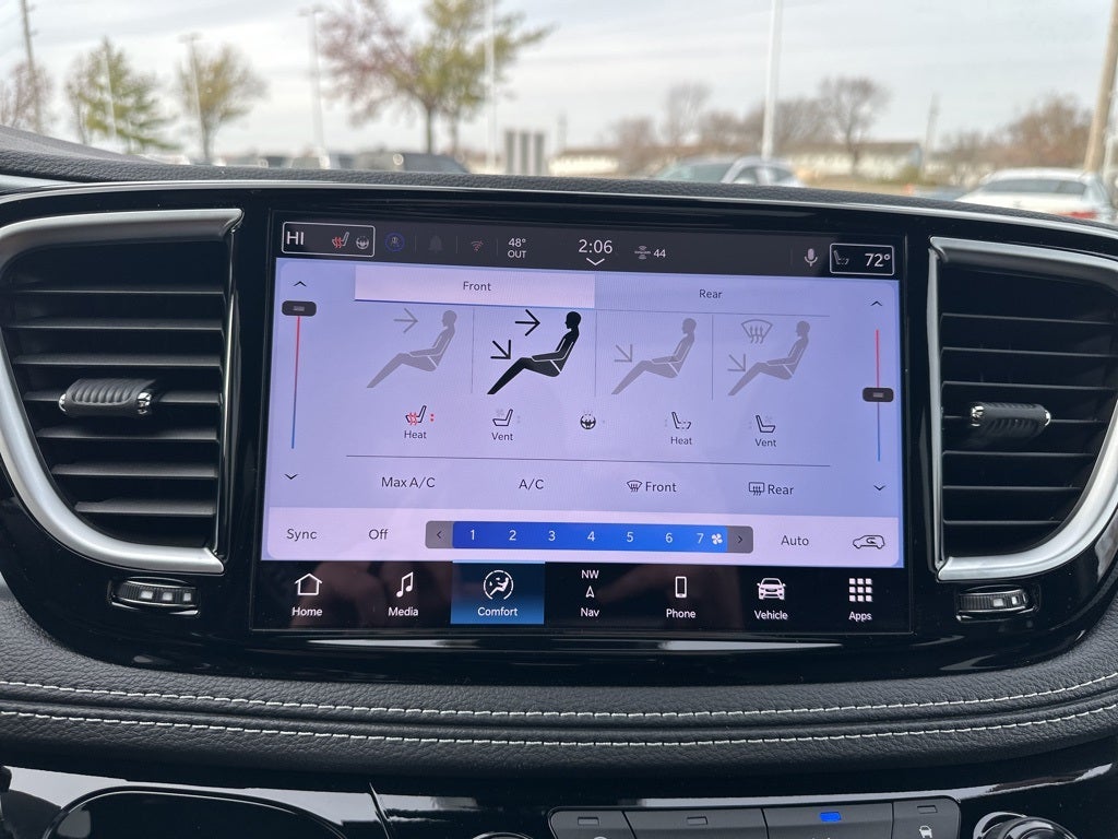 2026 Chrysler Pacifica Limited