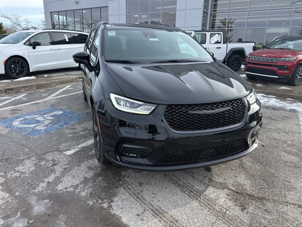 2026 Chrysler Pacifica Limited