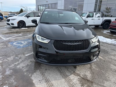 2026 Chrysler Pacifica Limited