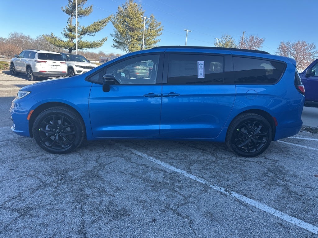 2026 Chrysler Pacifica Limited