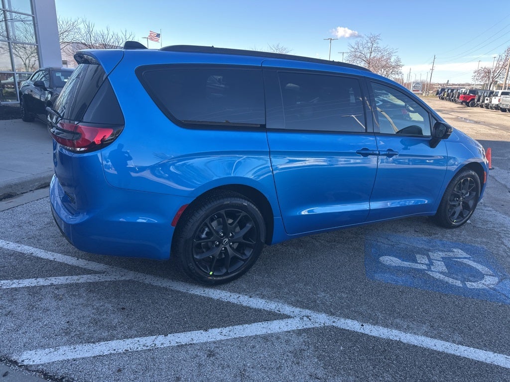 2026 Chrysler Pacifica Limited