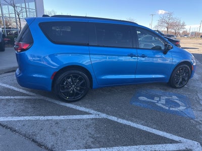 2026 Chrysler Pacifica Limited