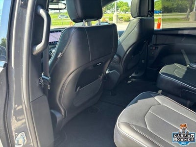 2025 Chrysler Pacifica Limited AWD