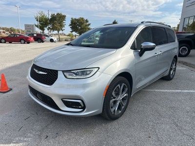 2026 Chrysler Pacifica Pinnacle