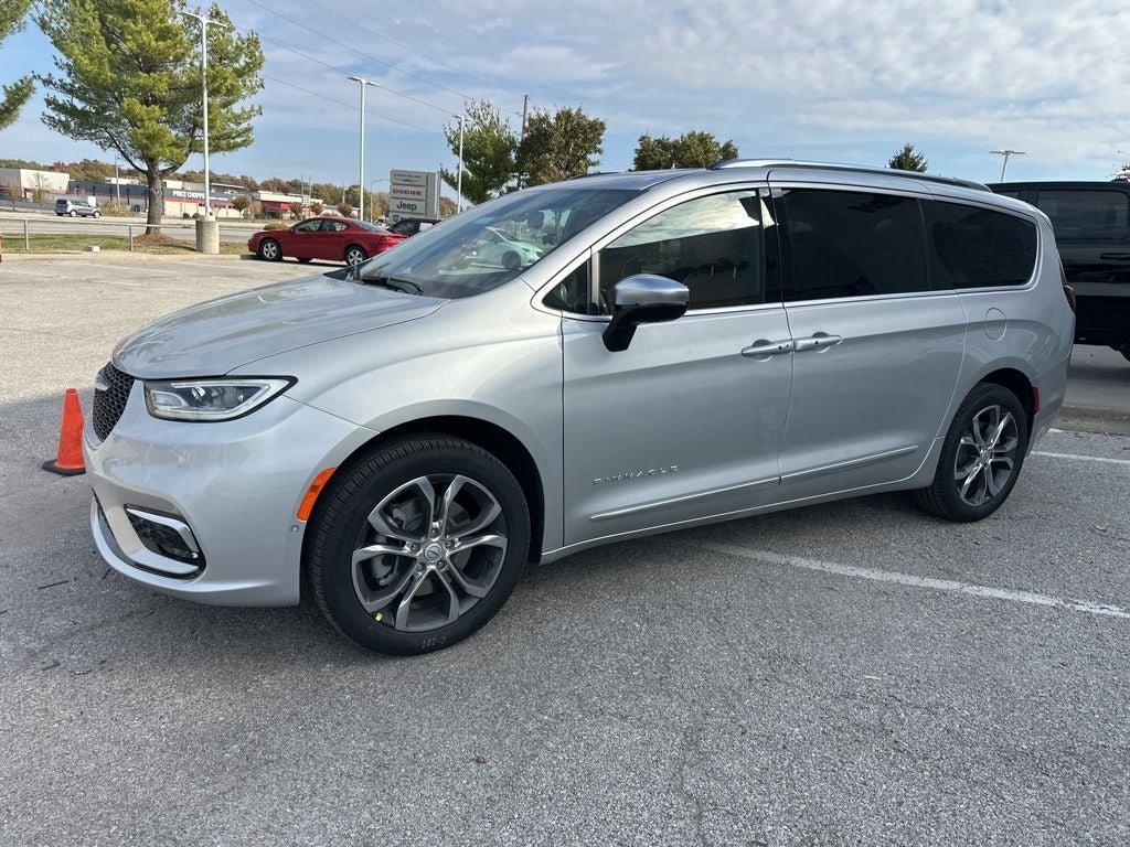 2026 Chrysler Pacifica Pinnacle