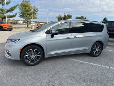 2026 Chrysler Pacifica Pinnacle