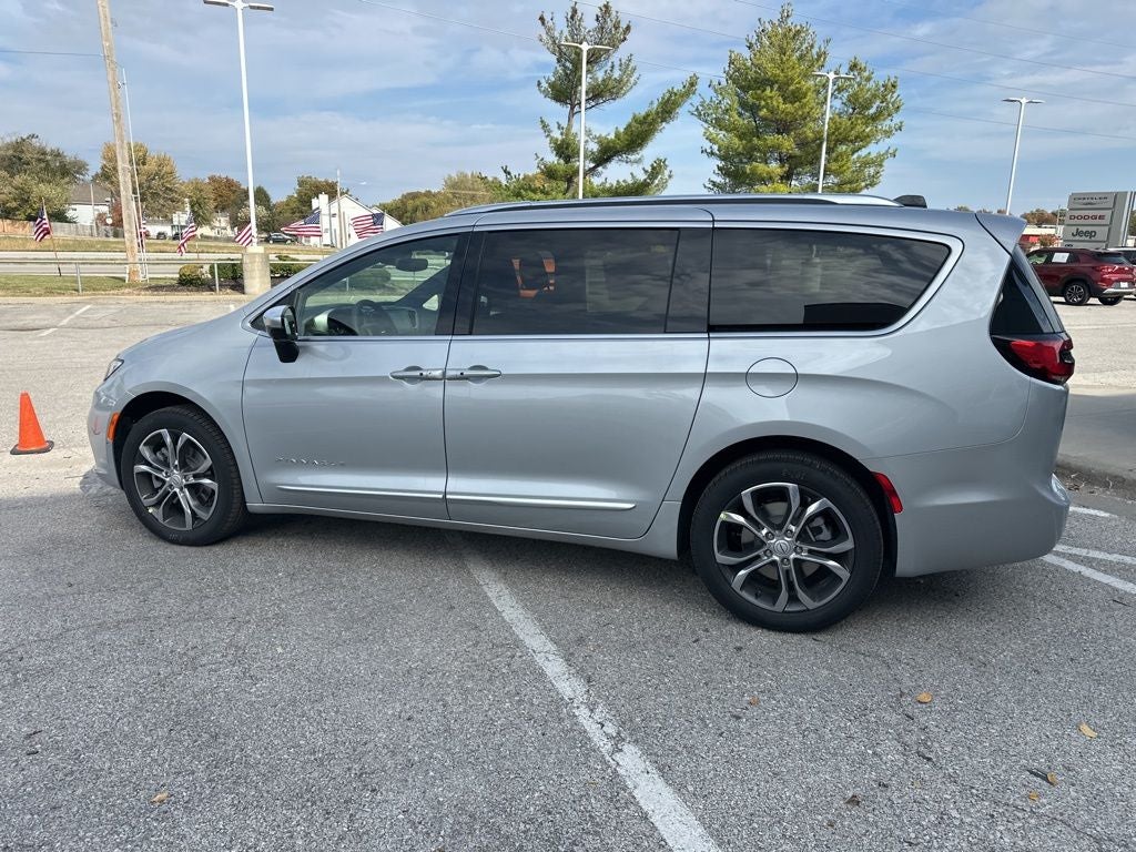 2026 Chrysler Pacifica Pinnacle