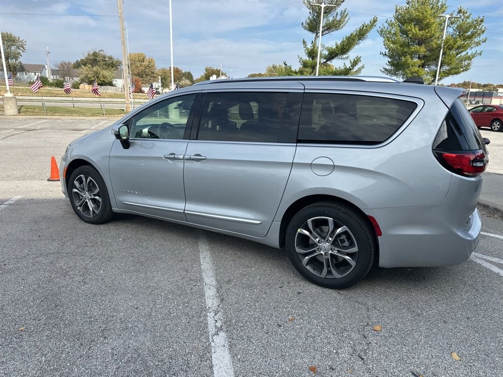 2026 Chrysler Pacifica Pinnacle