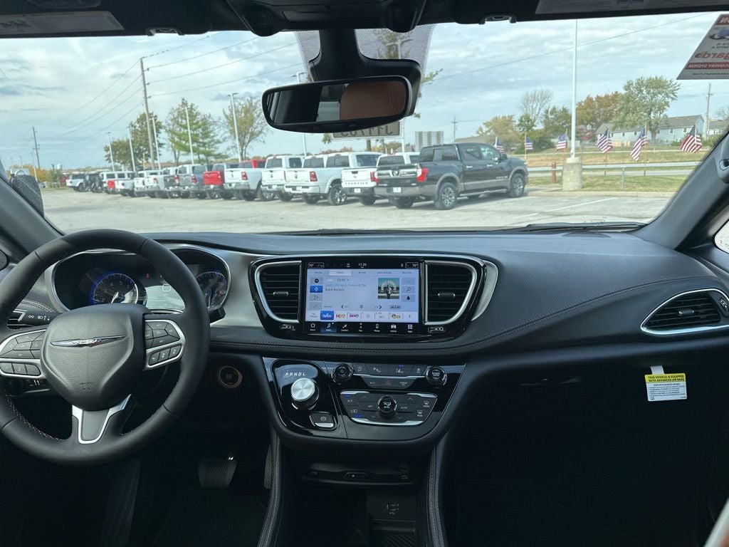 2026 Chrysler Pacifica Pinnacle