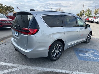 2026 Chrysler Pacifica Pinnacle