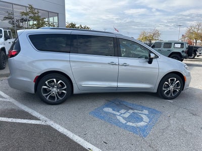 2026 Chrysler Pacifica Pinnacle