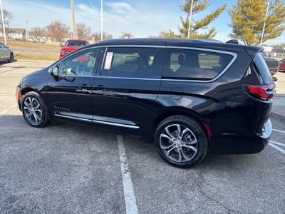 2026 Chrysler Pacifica Pinnacle